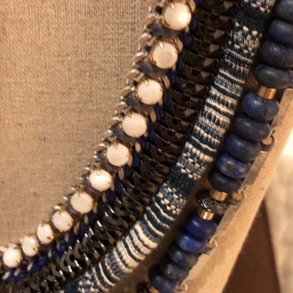 Two statement necklaces - Picture 4 of 14